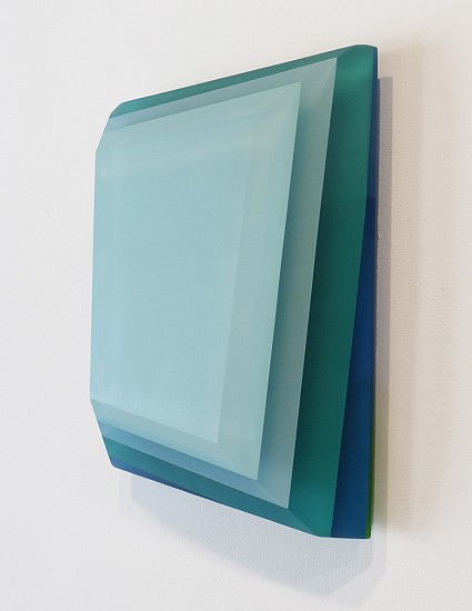 Michelle Benoit, Emerging Fade, 2021
Mixed media on lucite, 14.5 x 12.5 x 4 inches (36.8 x 31.75 x 10 cm)